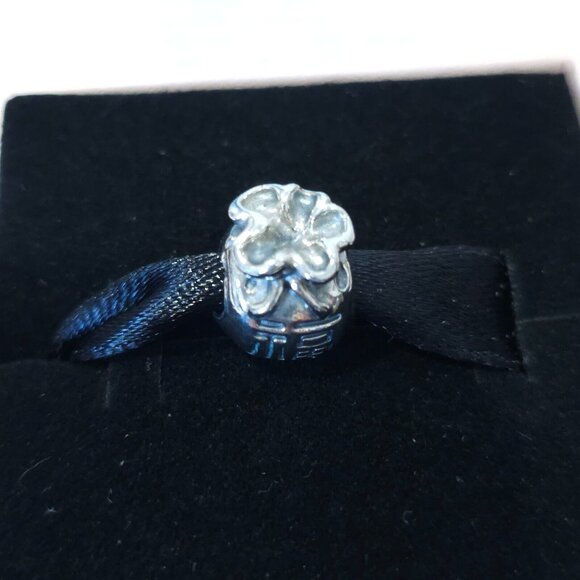 Auth Pandora *Retired* Sterling Good Fortune Chinese Money Bag Hong Bao 790990 - Picture 4 of 12